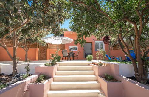 Casa EleMar Villa with Private Yard - Photo 7