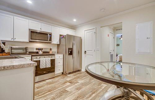 Near Trails and VAST Access! Modern Burke Home Base - Foto 6