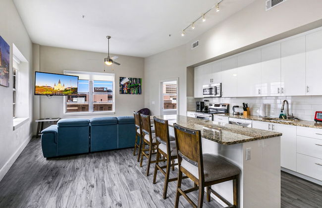 Elegant 2BR condo Walk to French Quarter - Foto 5