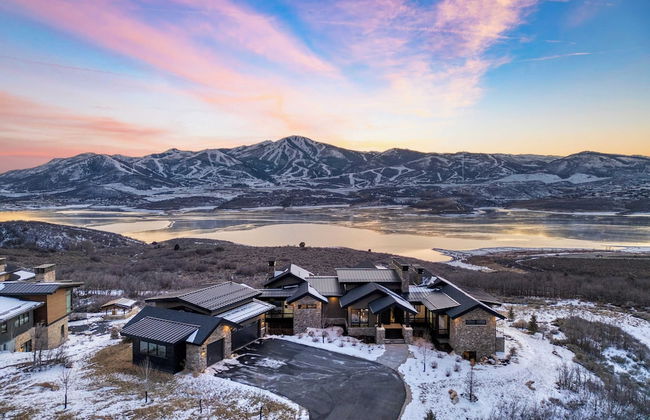 Reflection by Avantstay Sleeps 18 + Lake Views Hot Tub + Game Room - Foto 51