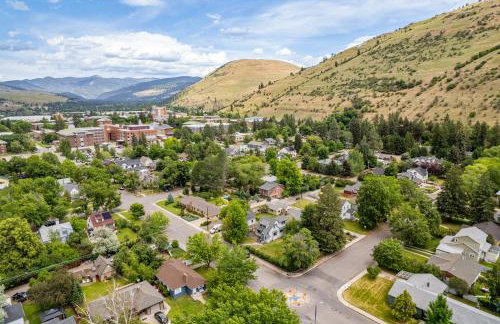 U-District Charmer - blocks from the University - Foto 2