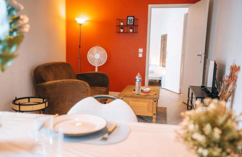 LE PETIT VOLTAIRE - Proche Centre Ville - Spacieux - Foto 22