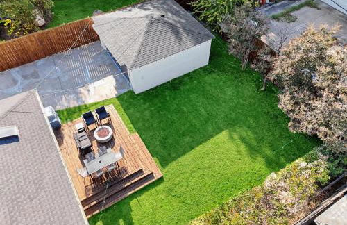 3-BD 3-BA Bungalow ft Backyard w Deck & Firepit - Foto 43