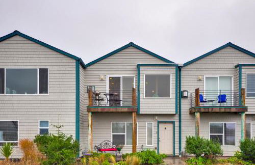 Waterfront Oregon Abode with Balcony and Ocean Views! - Foto 21