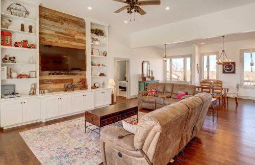 Spacious Farmhouse Near Hikes and Waterfalls - Foto 4