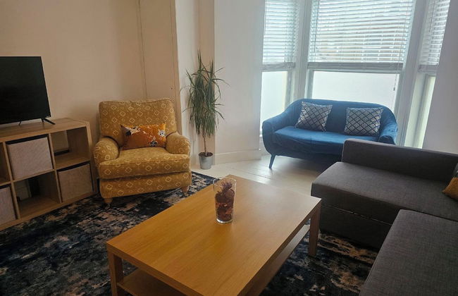 Seaside Haven Coastal Comfort 200m from the Beach - Foto 22