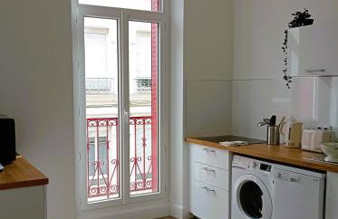 102 - Appart rénové avec grand salon et 1 chambre - Tram et Clinique Mutualiste à 1 min - Foto 13