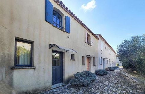 2 Bedroom Awesome Home In Saint-Laurent-De-La-Ca - Foto 8