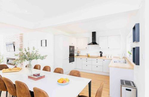 Luxury SeaWay sleeps 12, playroom/xbox - Foto 8