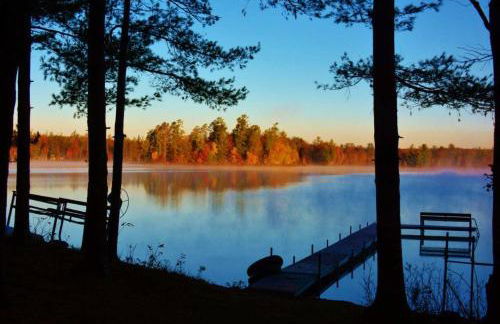 Minocqua Lakefront Cabin with Deck - Foto 3