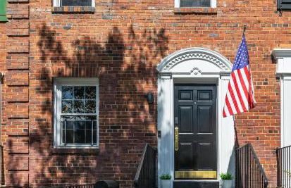 Sojourn Old Town Perfection with Fire Pit and Parking - Foto 18