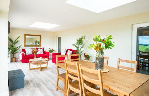 Croft House Sleeps 10 Country Views nr Salisbury - Foto 15