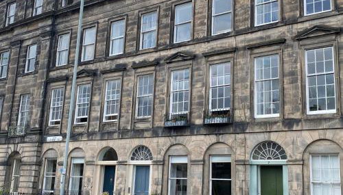 Georgian 4 Bedroom 3 Bathroom New Town Apartment - Foto 3