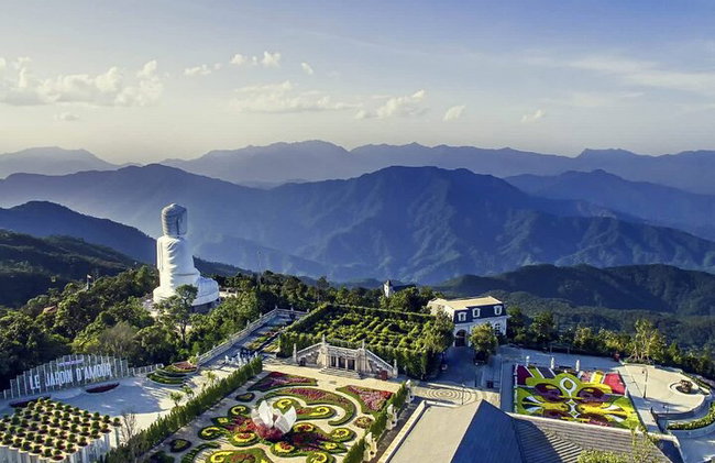 Ba Na Hills und Golden Bridge Tagestour - Foto 12