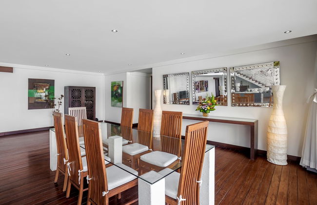 Villa Blanca by Alfred in Bali - Modern Luxury 5 Bdr Oceanfront Villa in Candidasa - Foto 10