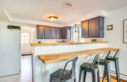 1 Mi to Sand! Mid-Cape Chatham with Furnished Deck - Foto 10