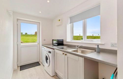 Rural Cottage, 3 beds, 3 bath,LOG BURNER, HOT TUB, with Cymru Holidays - Foto 57