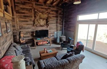 Mountain Top Barn retreat with View - Foto 1