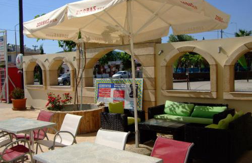 Antonios Hotel - Photo 20