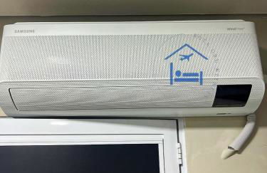 Ap Elegante e pratico com ar, ao lado do Aeroporto - Foto 4