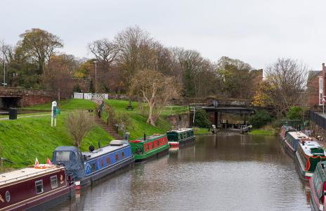 CHESTER'S ONLY TIN CHAPEL - UNIQUE, SPACIOUS 2 BEDROOMS, GARDEN AND FREE PARKING - Foto 20