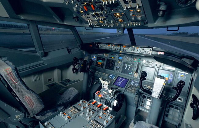 Découvrez le simulateur de vol privé à longue portée 90 minutes - Photo 1