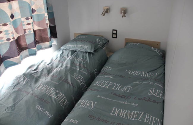 Modern 6-person Chalet in the Frisian Countryside, 3 Bedrooms and Wifi - Foto 35