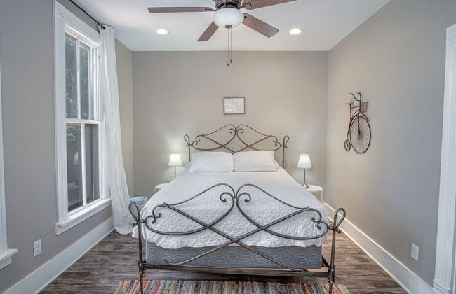 Restored Historic 2br/1.5ba House Near Downtown - Foto 12