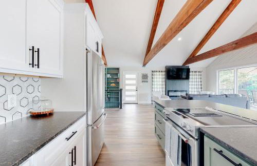 Raccoon Hollow Hideaway - Photo 12