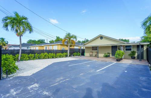 2 BD Home w/ Private Parking, Private Yard & W/D - Photo 37