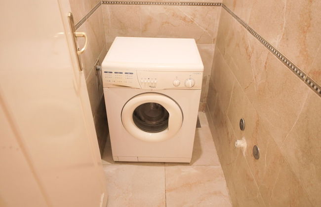 Ivory Petal Bliss 2BR Apt - Foto 47