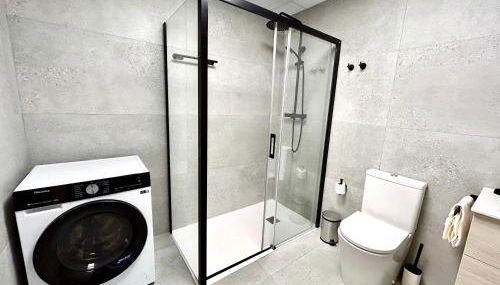 Strategic Stay-Unlock Valencia's Best-Kept Secret - Foto 4, Shower