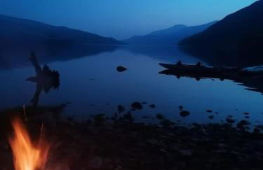 Ardeonaig Lodge with Hot Tub & Water Fronted Games room - Foto 33