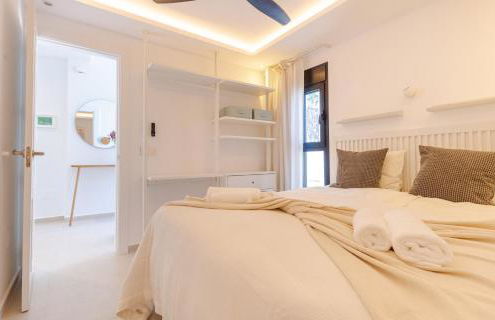 Modern villa with Heated Pool & BBQ Next to the Beach - Foto 37