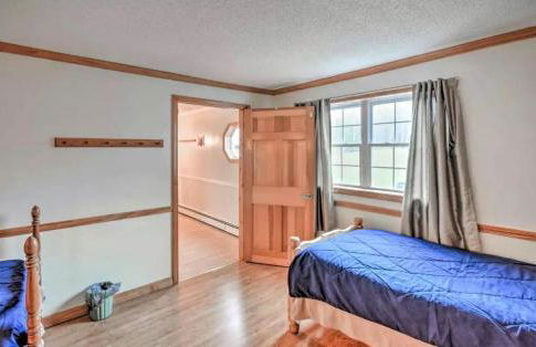 Spacious Family Lake Vacation Rental near St David, Maine - Foto 16