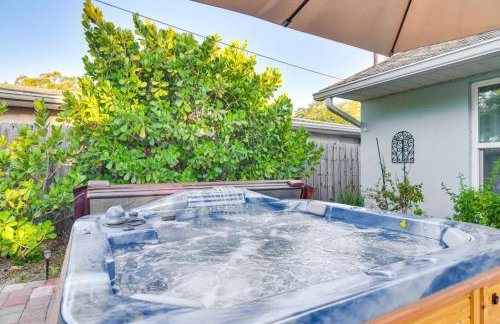 Lovely St Petersburg Home with Backyard Oasis - Foto 25