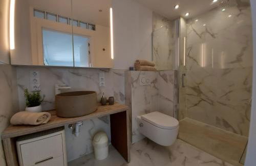 NIDO DEL AMOR deluxe 1a linéa Terraza Indoorpool Wifi Aire Netflix 10 metros a Cala del Pino - Foto 15