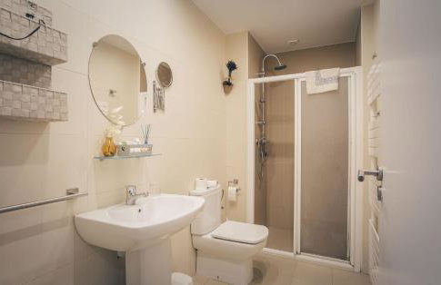 Casa Ferran, amplias habitaciones y apartamentos de montaña - Foto 73