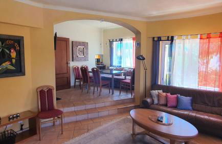 Oceanfront Villa - 8 rooms, 2 kitchens with pool, billiard table and Beach-Volleyball Court - Foto 23