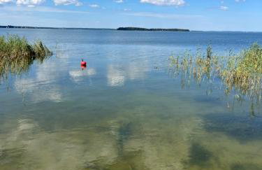 Słońce i Woda - 2 domki nad brzegiem jeziora Śniardwy z własnym pomostem, zejściem do wody i przecudnym widokiem na jezioro - Foto 25