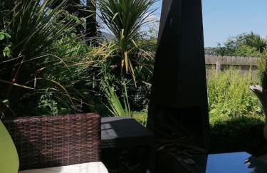 The Beeches - Foto 24