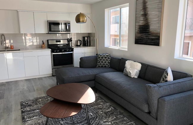 Brand NEW Luxury Spacious 3bdr Townhome Close to 3rd St - Photo 1