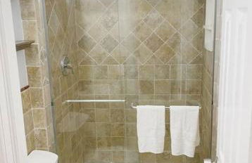 Private Apt King Suite, L.I, NY-Hamptons to NYC - Photo 3