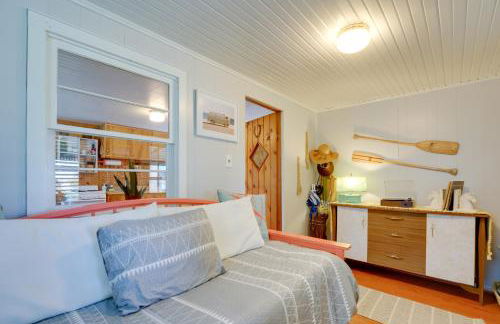 Walk to Beach Access! Chic Port Austin Studio - Foto 14