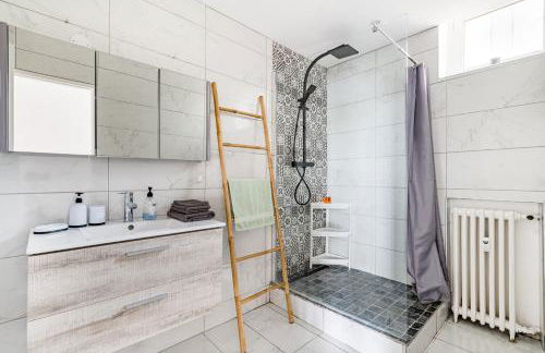 Le Steel-Appart Cosy-Parking-WIFI-NETFLIX - Foto 7