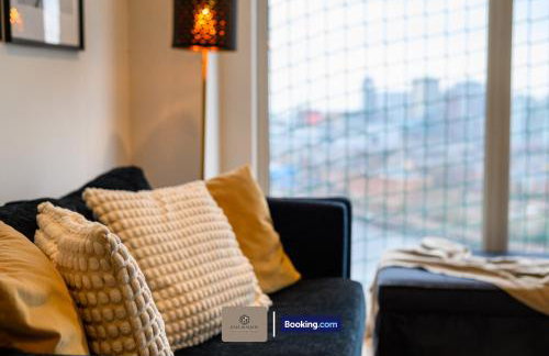 2BR Flat By Paul & Malin Properties Short Lets & Serviced Accommodation Salford - Foto 16