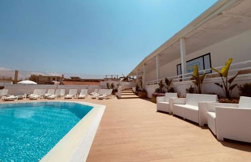 Athena Sea front Apartment, Parking & Pool - Foto 39