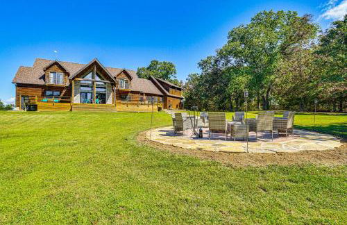 Game Room, Deck and Yard Lake of the Ozarks Retreat - Foto 2