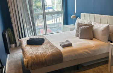 Modern Central Manchester Condo Next To AO Arena - Parking - Local Attractions - Foto 26