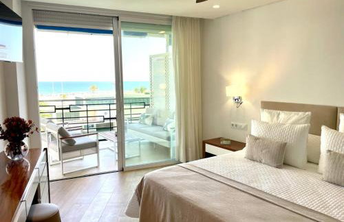 Gandia Tropicana Suite - Photo 29